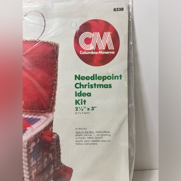 Lot of 2 Columbia Minerva Needlepoint Plastic Canvas Kits 8338 & 8331 VTG 1980 - Picture 5 of 14